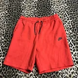 Nike Tech Fleece шорты 1