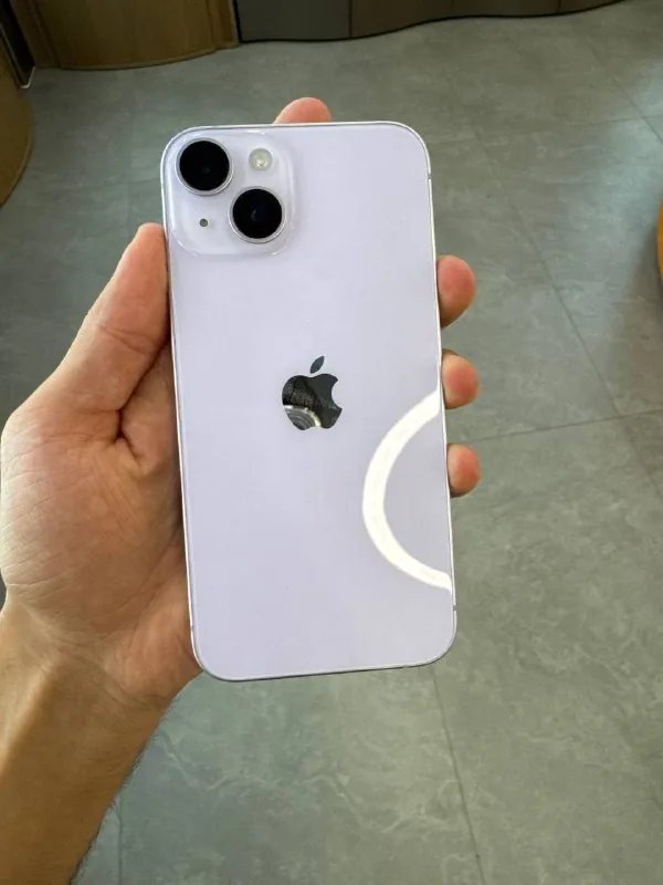 iPhone 14 1