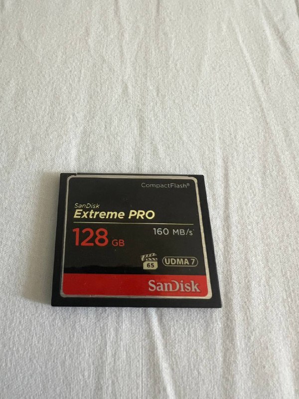 Камера Canon 5D mark iii с картой памяти SanDisk 128 Гб 2