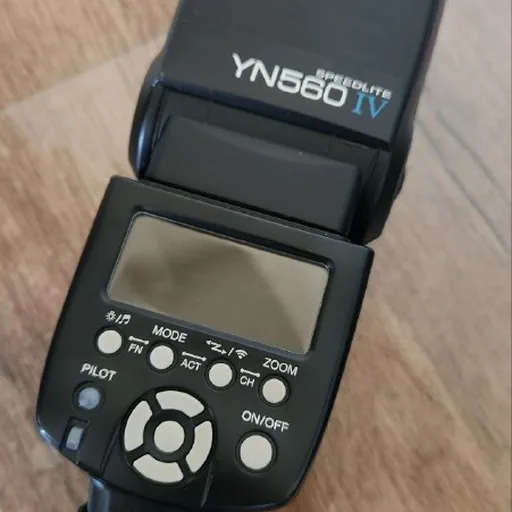 Вспышка Yongnuo YN560 IV