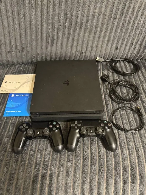 PlayStation PS4 Slim с играми