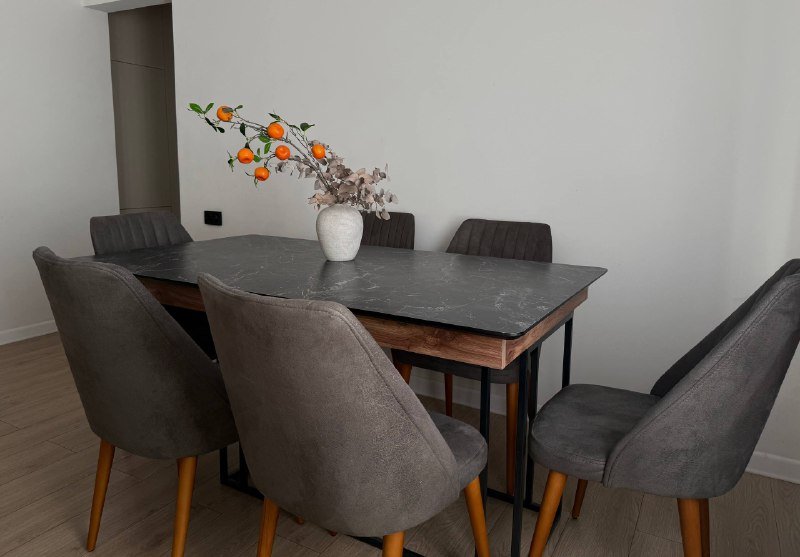 Обеденный раздвижной стол с 6 стульями