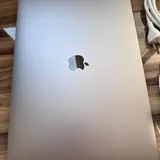 MacBook Pro 15.4 inch, Magic Keyboard 3