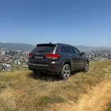 Jeep Grand Cherokee WK2 Limited 8