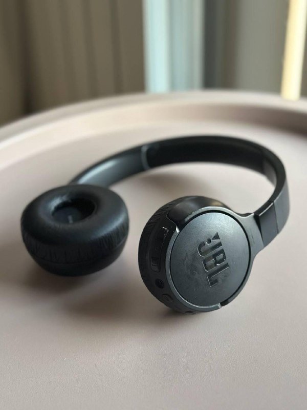 JBL Tune 660NC беспроводные наушники Black с шумоподавлением