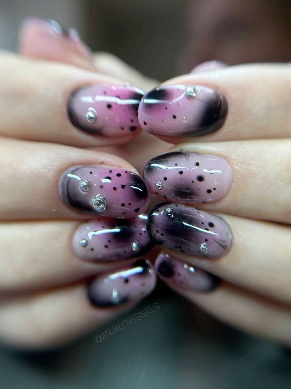 Маникюр с дизайном для съемки видео 4