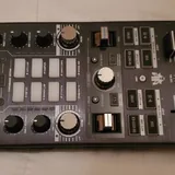 DJ-контроллер Reloop Mix Tour Pro с Decksaver 2