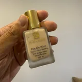 Тональные кремы Dior, Estée Lauder 5