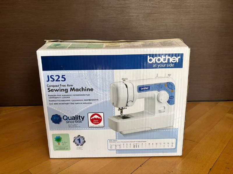 Швейная машинка Brother JS 25, остатки ткани в подарок 3