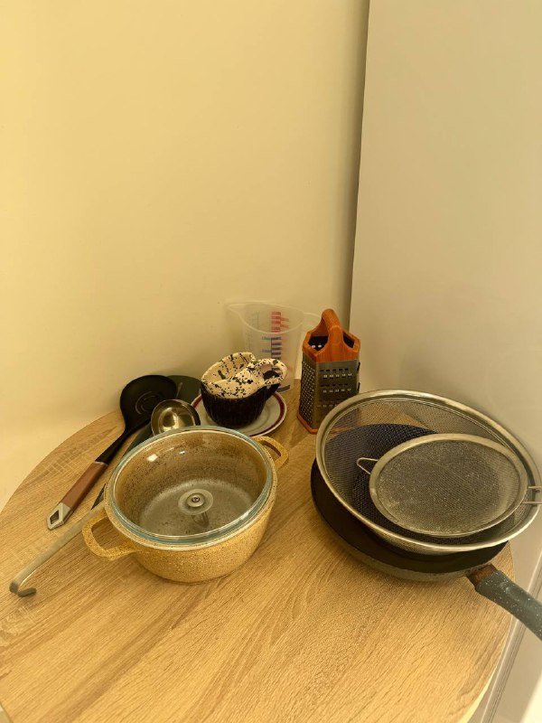 Кружки, кастрюля, сковородка, терка 2