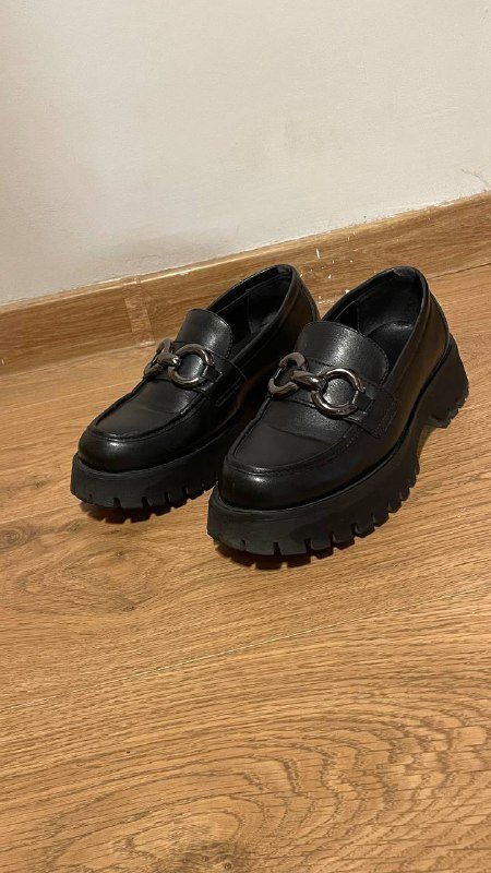 босоножки на платформе бежевые, туфли лодочки черные, лоферы черные, ботильоны черные 5