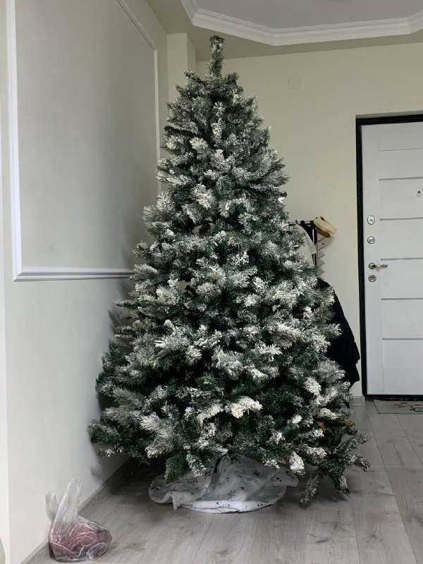 Большая пышная ёлка