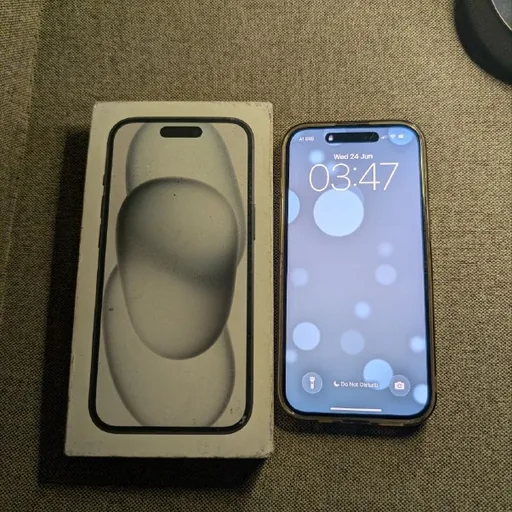 iPhone 15 128GB
