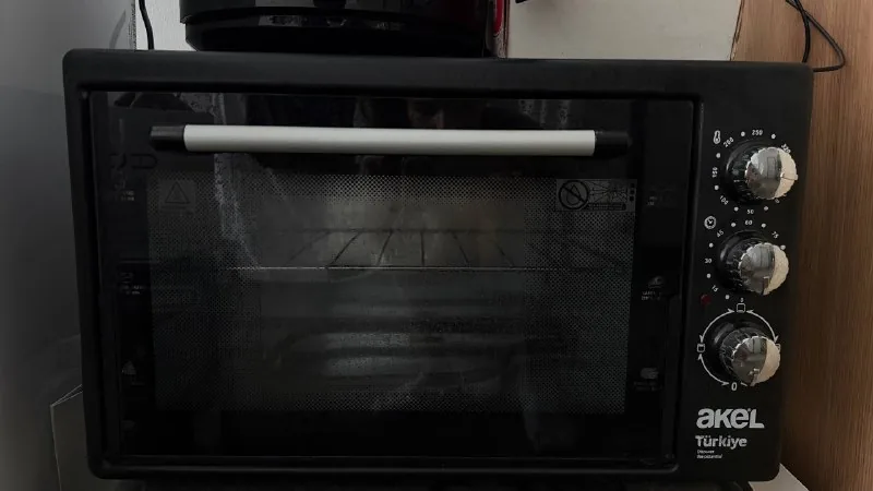 Духовка Akel, вафельница Kumtel, чайник Hyundai 1