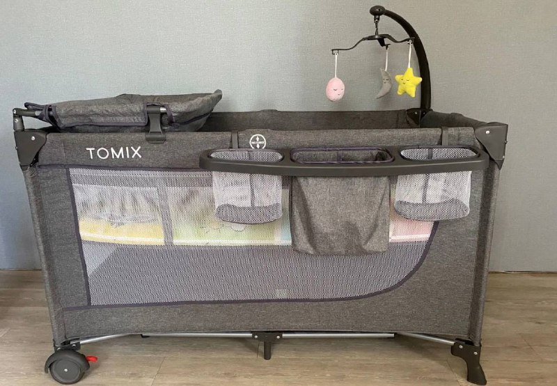 Манеж кроватка с матрасом и пеленальным столиком