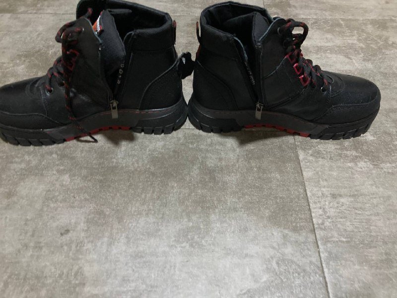 Зимние ботинки новые размер 36 4