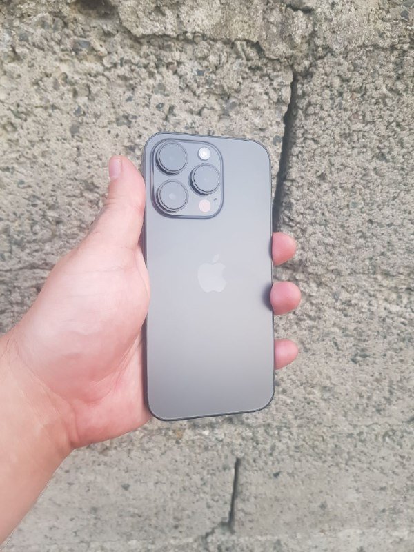 iPhone 15 Pro 128GB Silver, iPhone 14 Pro Max 256GB Graphite, iPhone 14 Pro 128GB Graphite, iPhone 14 Pro 256GB Silver 4