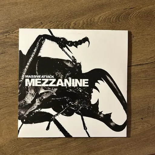 Виниловые пластинки Massive Attack, Coldplay, Prince, Radiohead