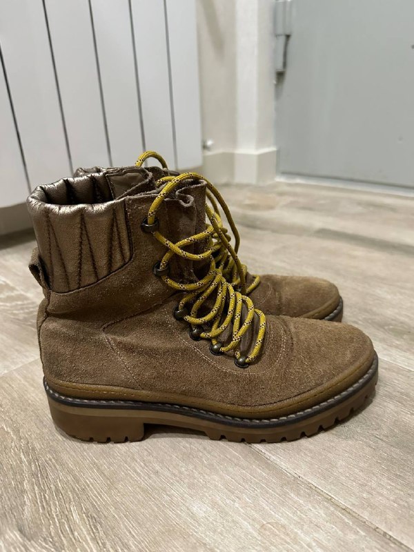 Ботиночки Tommy Hilfiger из натуральной замши 36 р 4