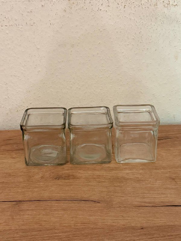 Лоток для кошки, два чайника, салфетки, бокалы, емкости, ваза, стеклянные емкости 7