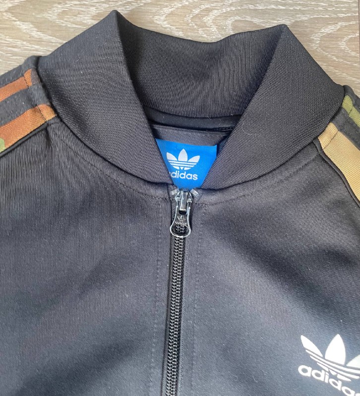 Adidas jacket size S 4