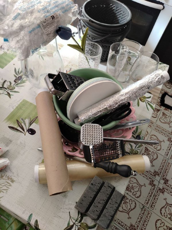 Пледы, кухонные принадлежности 5