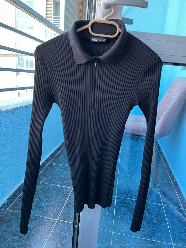 Поло Zara, Угги, Джинсы Zara, Топ Zara, Кофта Stradivarius, Сумка New Yorker 2