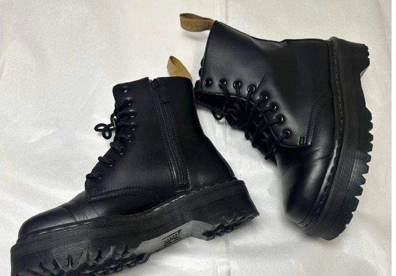 Dr.Martens vegan Jadon mono black