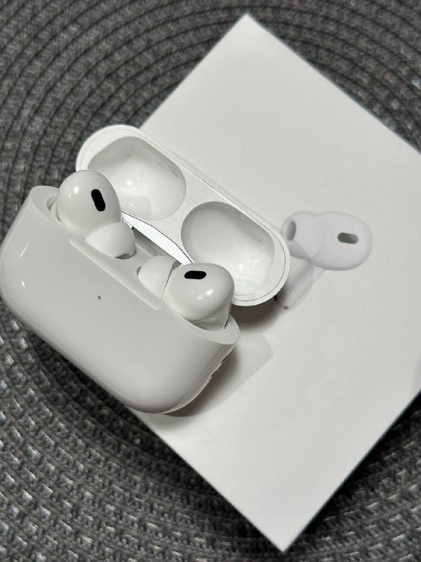 AirPods Pro 2 Lightning 3