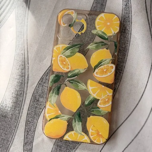 Чехлы на iPhone 12 Pro