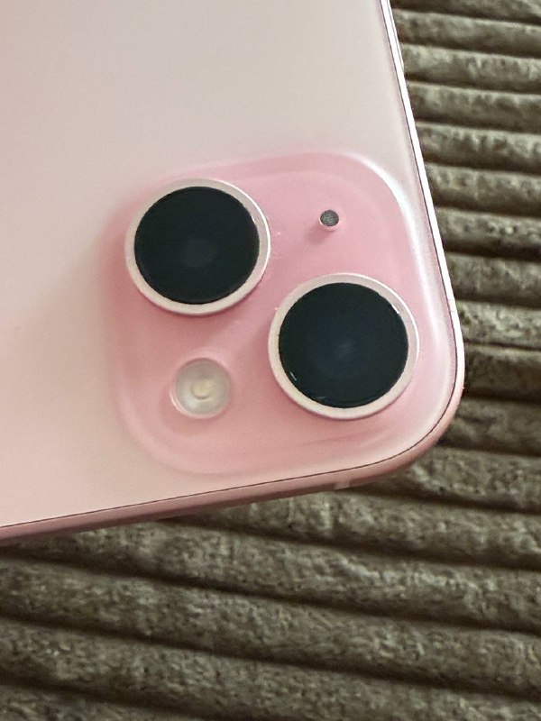iPhone 15 розовый 128 ГБ 3