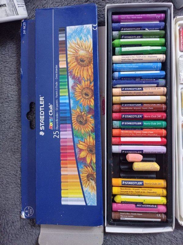 Наборы акварели, пастели, карандаши для рисования 3