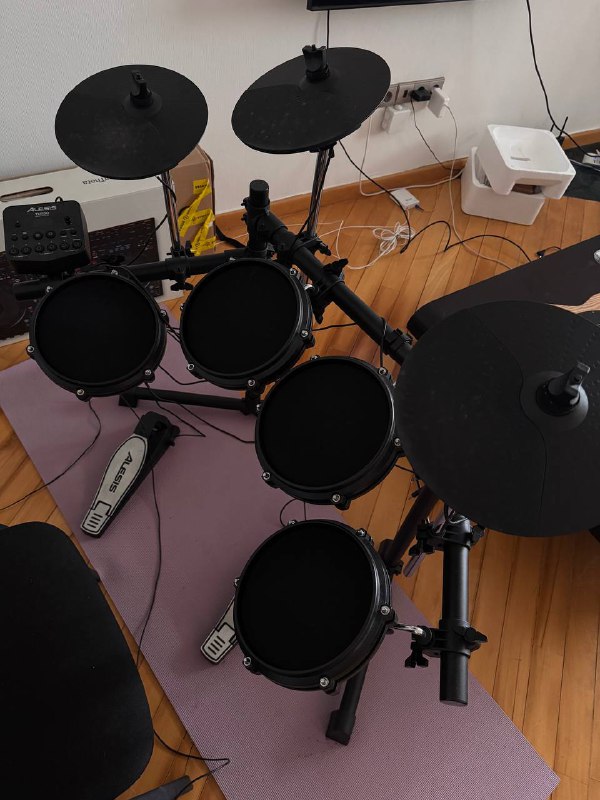 Электронная барабанная установка Alesis Turbo Drum Media 2
