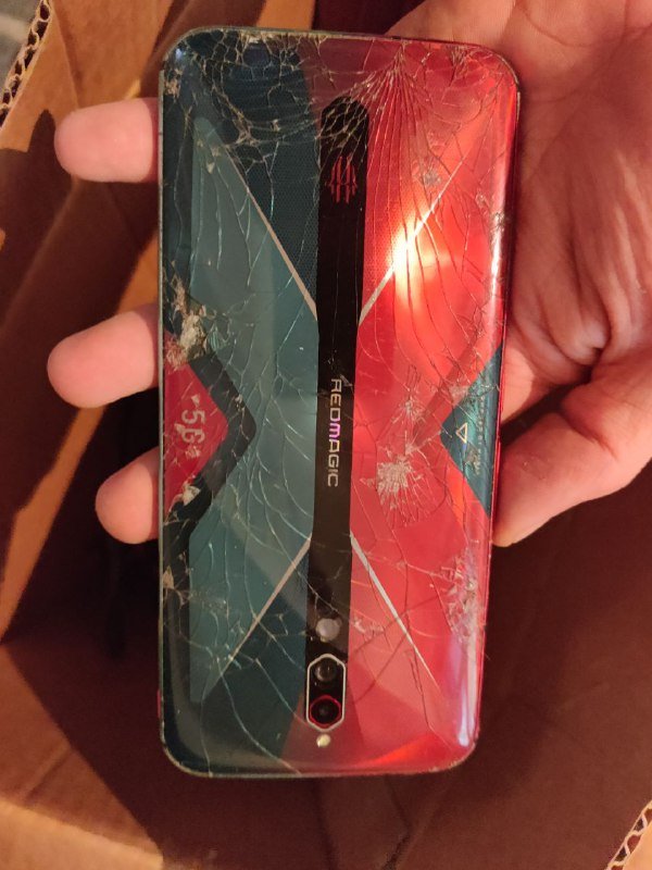 Эспандер, скакалка, мышка, лампы, охлаждение, коробки от Mac iPhone, клавиатуры 8