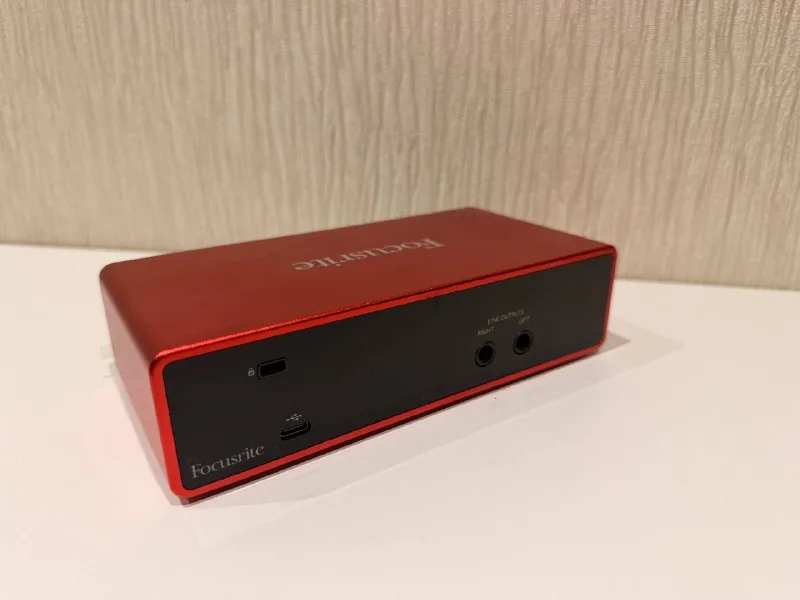 Аудиокарта Focusrite Scarlett 2i2 1