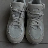 Кроссовки New Balance 2002 1