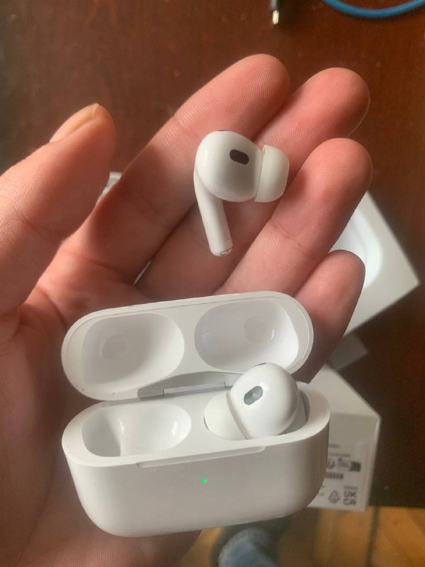 Apple AirPods Pro 2nd generation 4