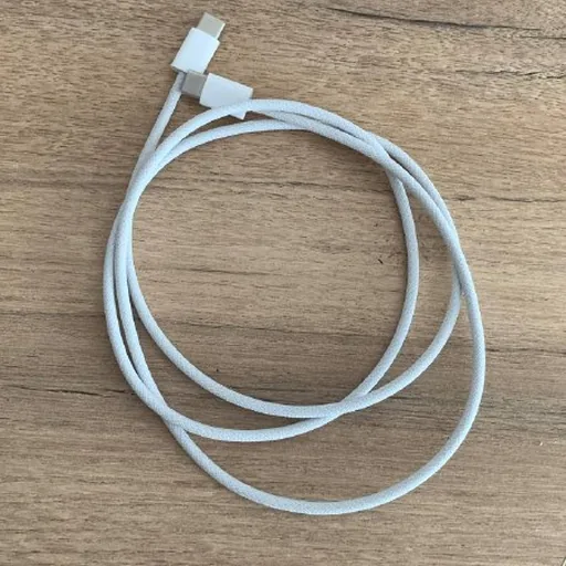 Оригинальный кабель Apple USB-C, 1 метр