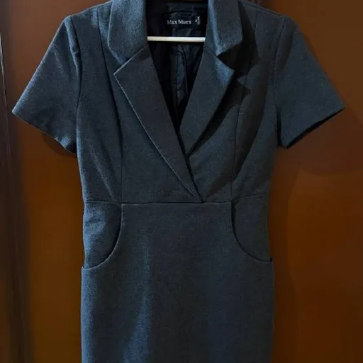 Платье MaxMara, серое, размер M