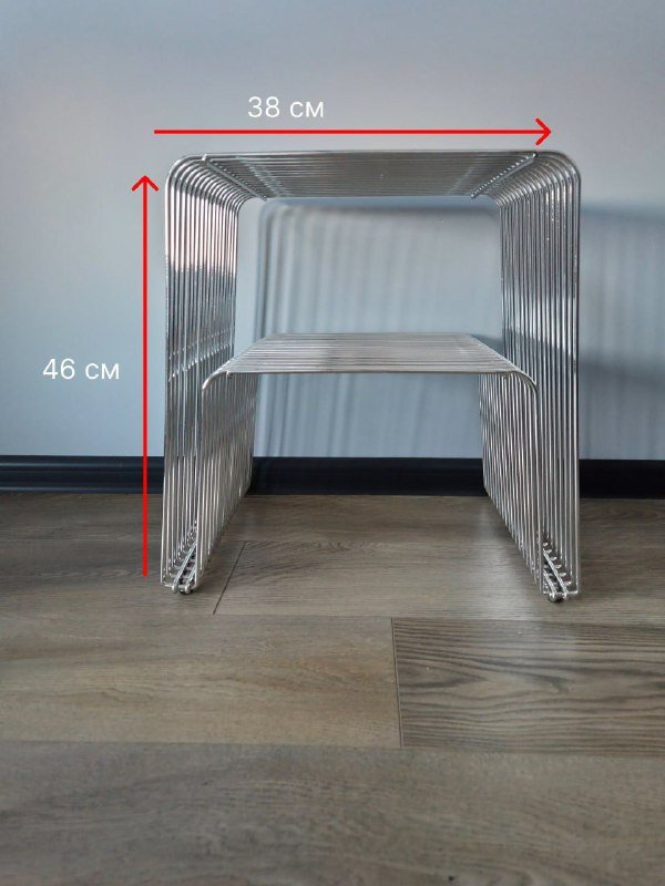 Полка-столик, стеллаж, лампа, кресло, компьютерный стол