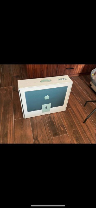 Mac 24-inch с процессором Apple M1, 8GB RAM, 512GB SSD