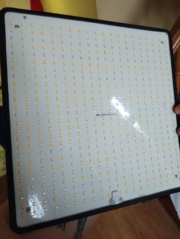 LED лампа для растений полного спектра