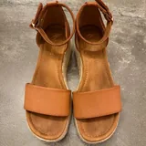 Brown Jean Paul platform sandals 2