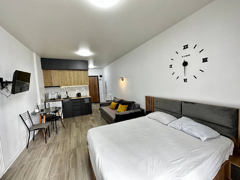 Студия, 40 кв м, 21 этаж, Пиросмани 17 3