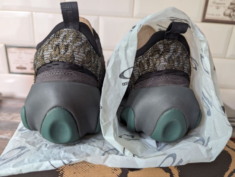 Oakley Flesh мужские сандалии 10.5 US 3