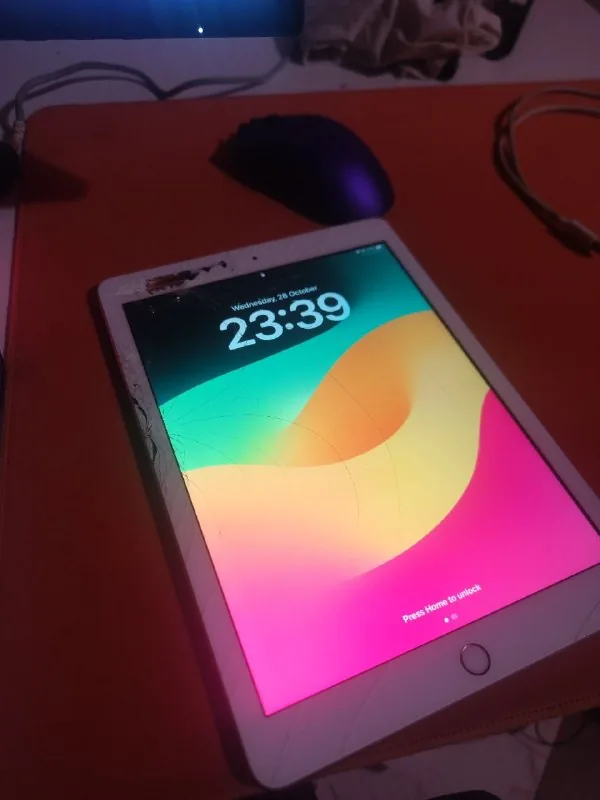 iPad მე-6 თაობა 32 გბ 1