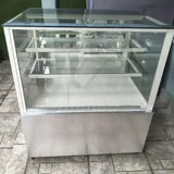 Холодильник для тортов и пирожных 1