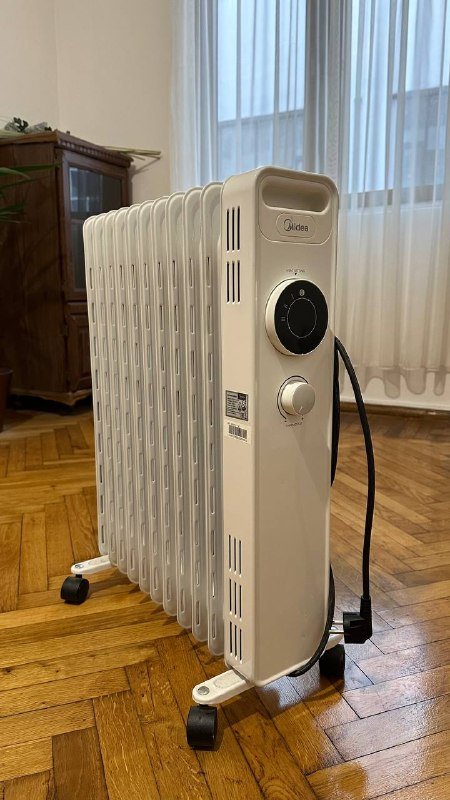 Масляный обогреватель Midea