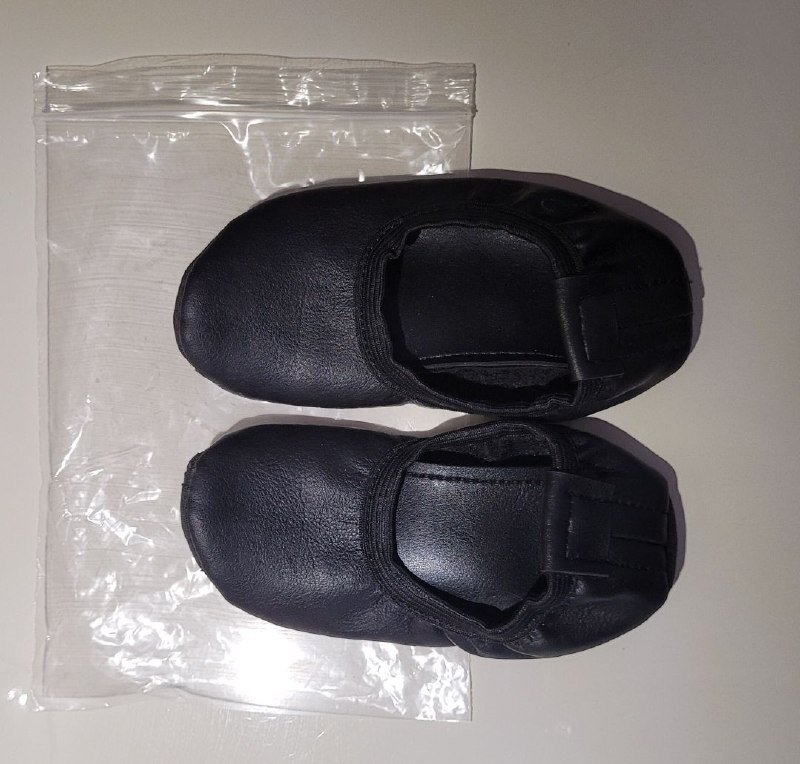 Детская черная обувь