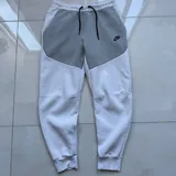 Nike Tech Fleece штаны 1